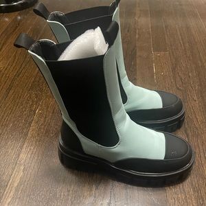 Akira boots AZALEA WANG CRAZY LIKE ME FLATFORM BOOTIE IN BLUE (Worn 1 time)
